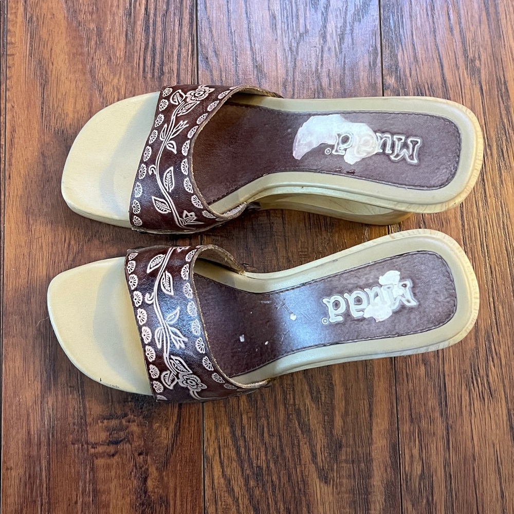 Rare Y2K tooled leather vintage Mudd wedge sandals - Picture 2 of 5